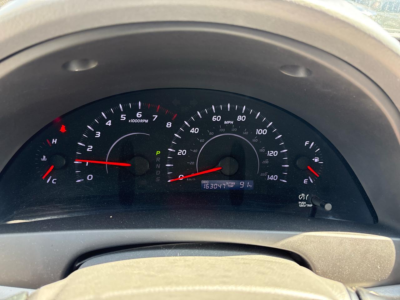 Toyota Camry 4dr Sdn I4 Man (Natl) 2010