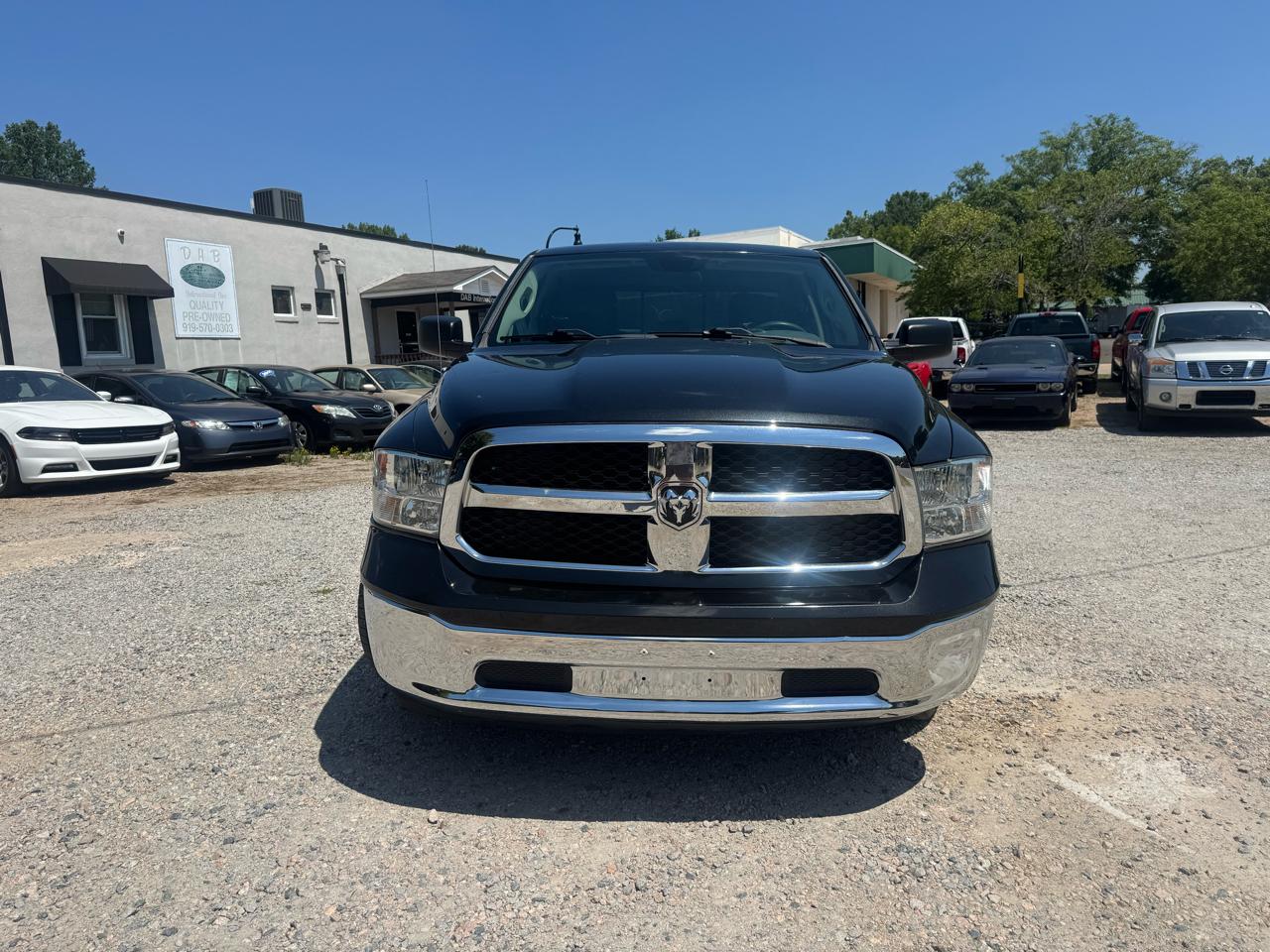 RAM 1500 SLT 4x2 Quad Cab 6'4" Box 2017