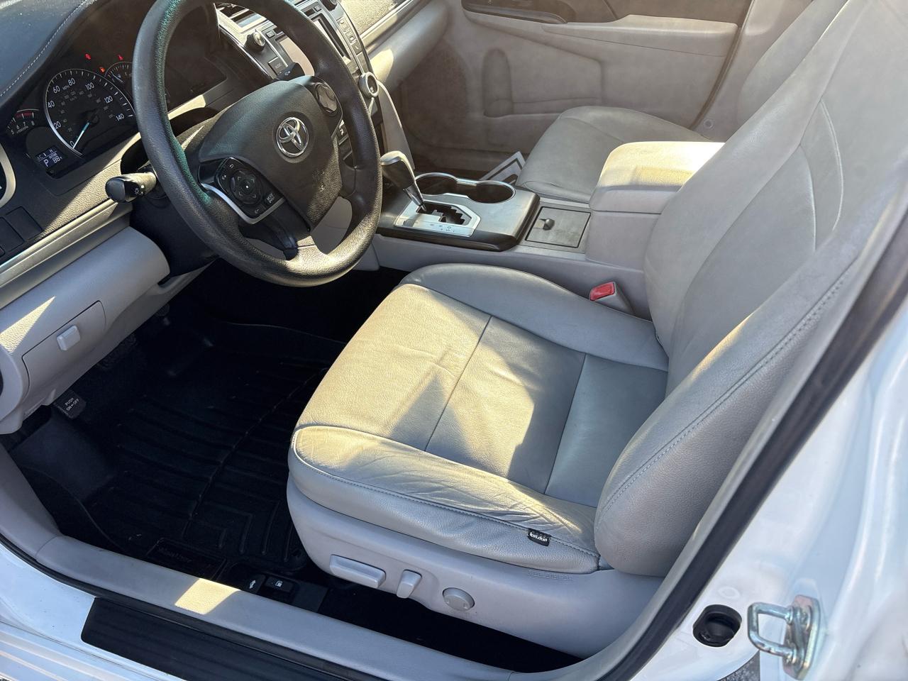 Toyota Camry 2014.5 4dr Sdn I4 Auto SE Sport (Natl) 2014