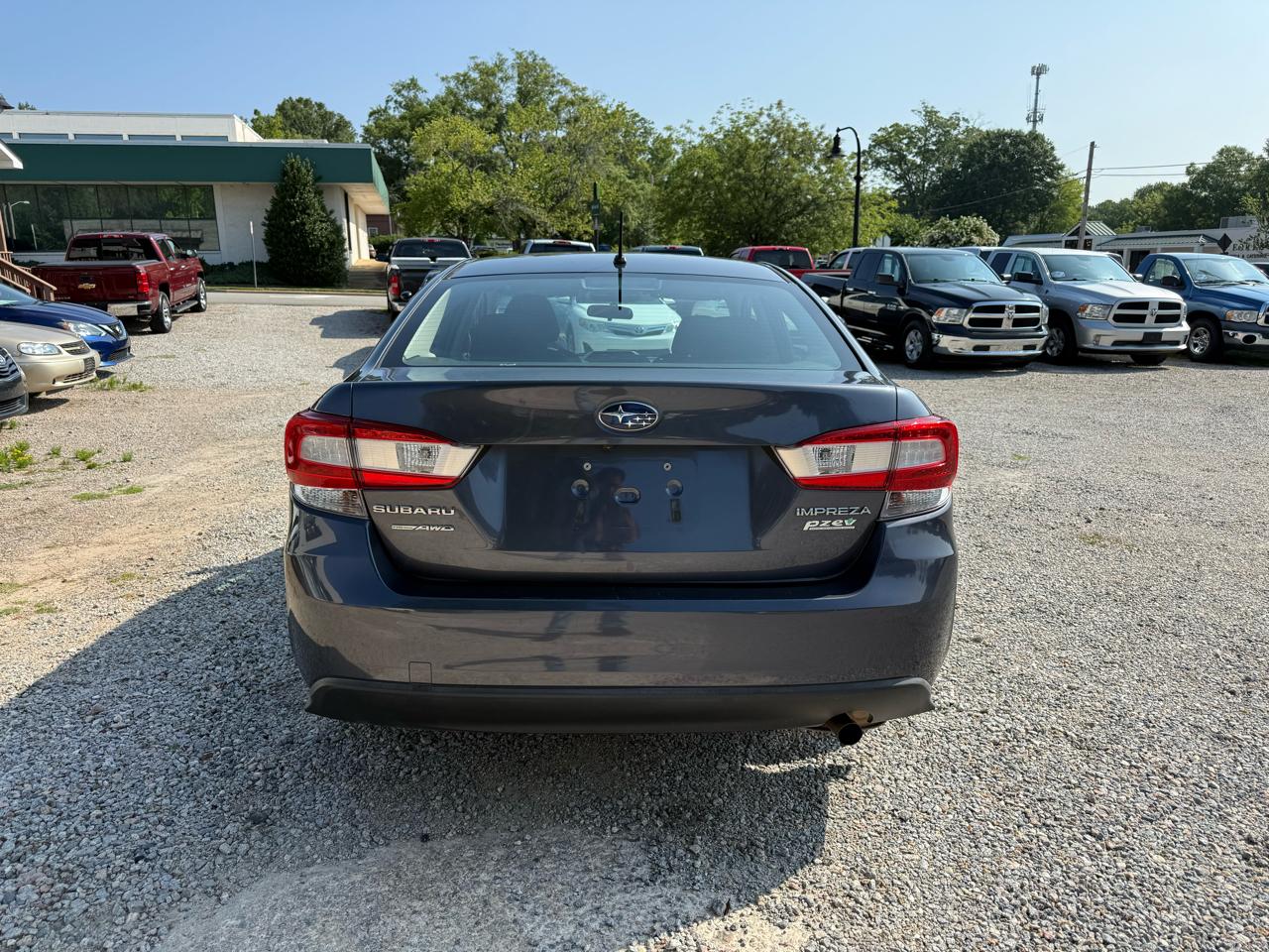 Subaru Impreza 2.0i 4-door CVT 2017