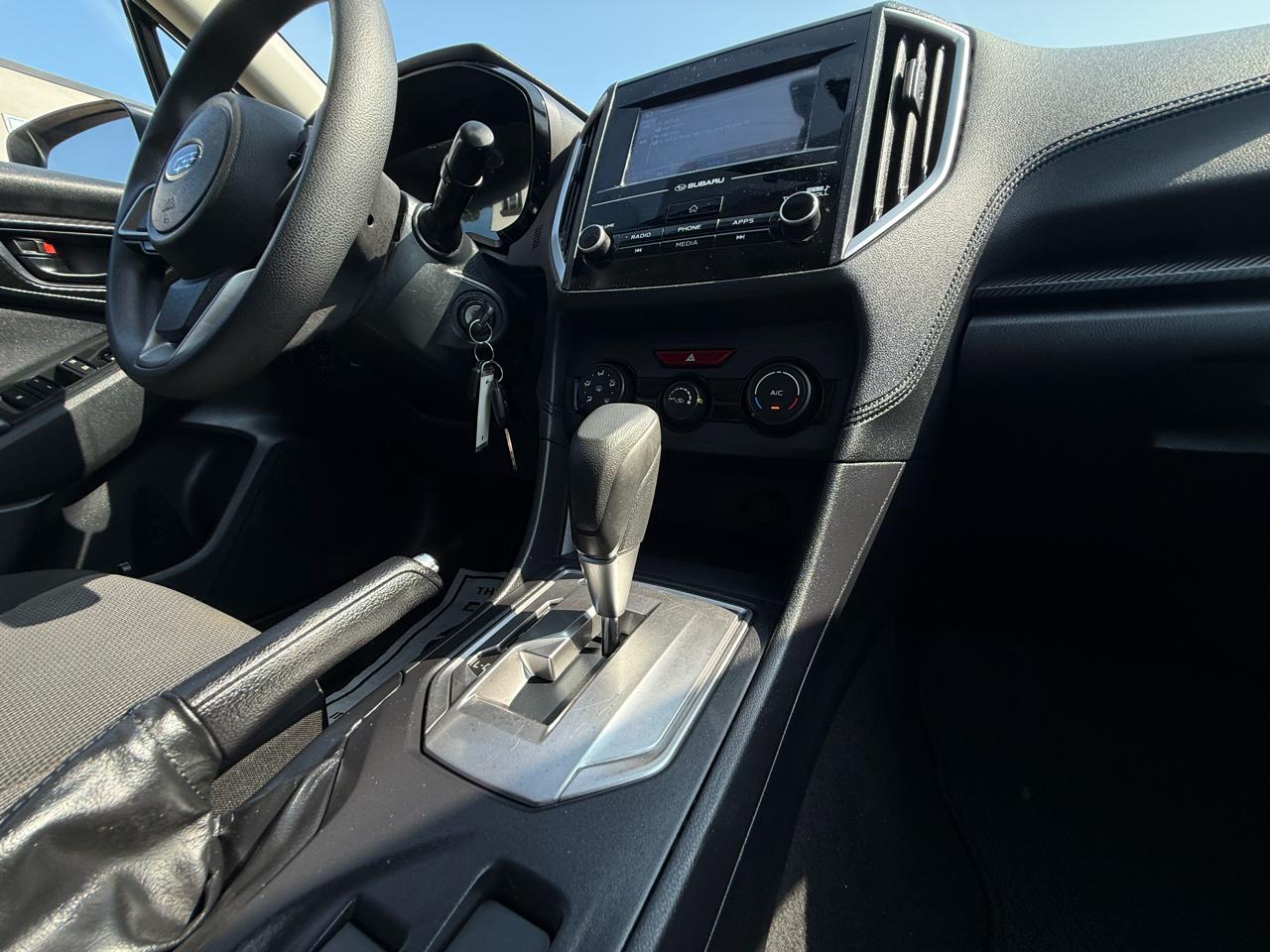Subaru Impreza 2.0i 4-door CVT 2017