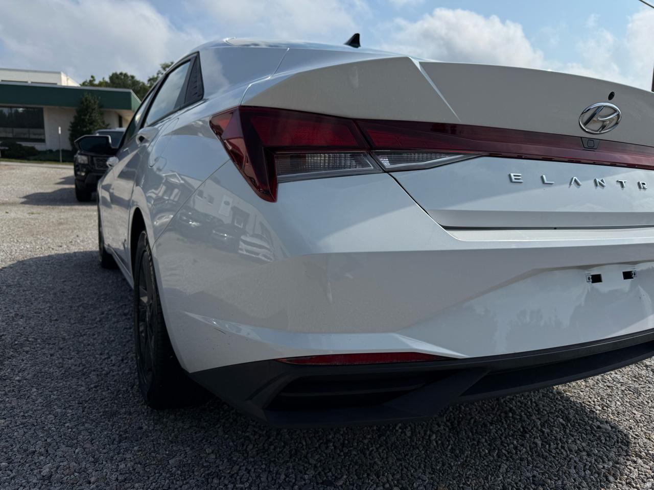 Hyundai Elantra SEL IVT 2021