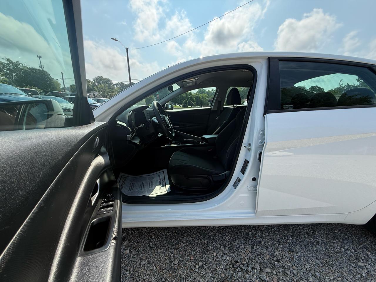 Hyundai Elantra SEL IVT 2021