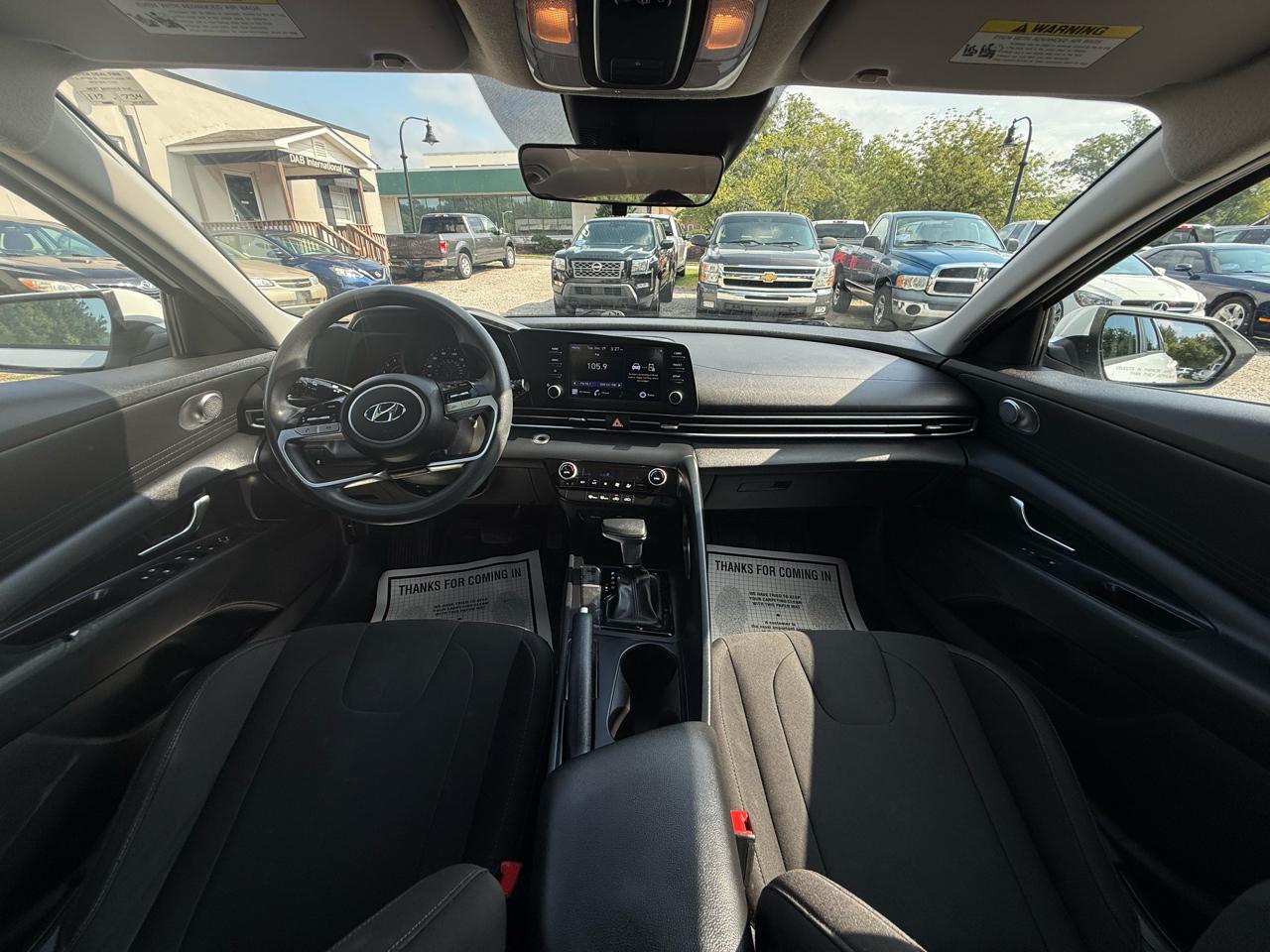 Hyundai Elantra SEL IVT 2021