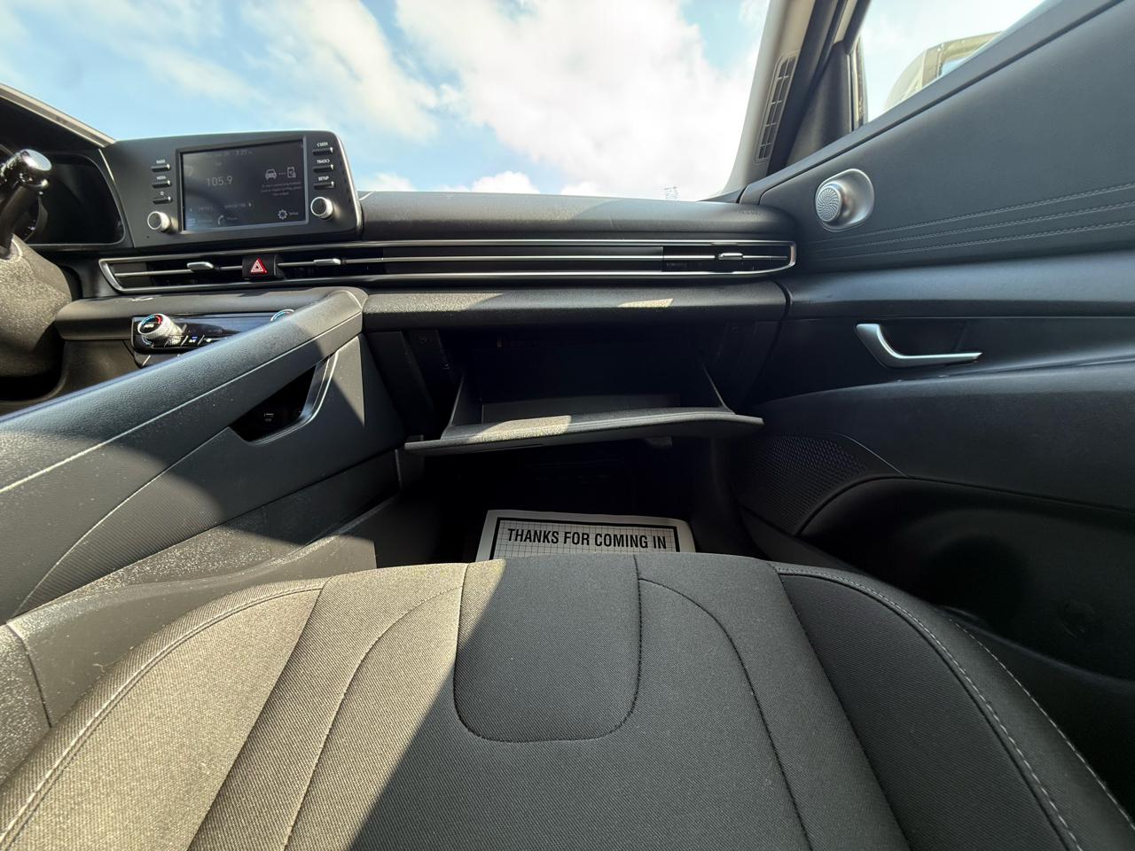Hyundai Elantra SEL IVT 2021