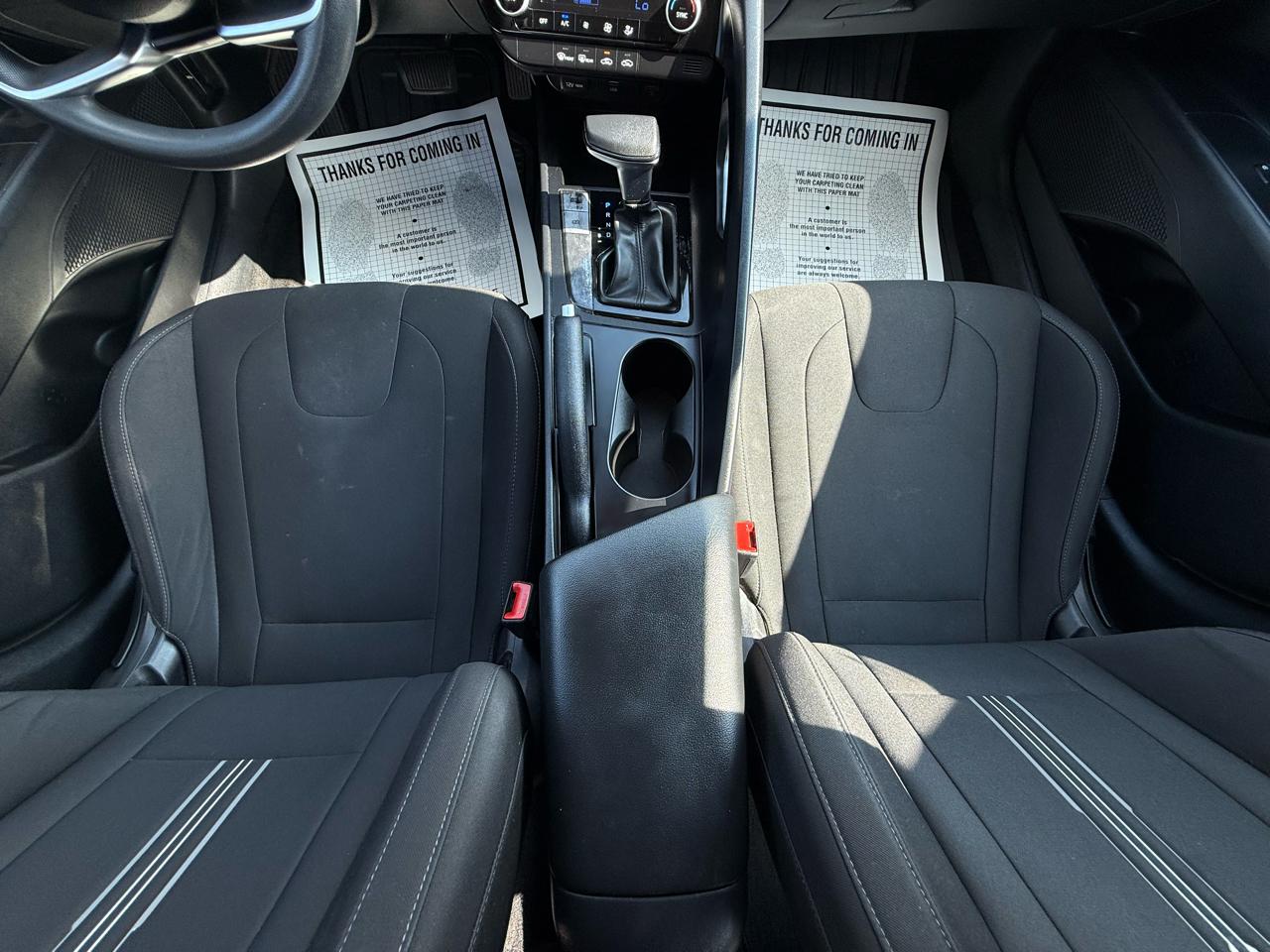 Hyundai Elantra SEL IVT 2021