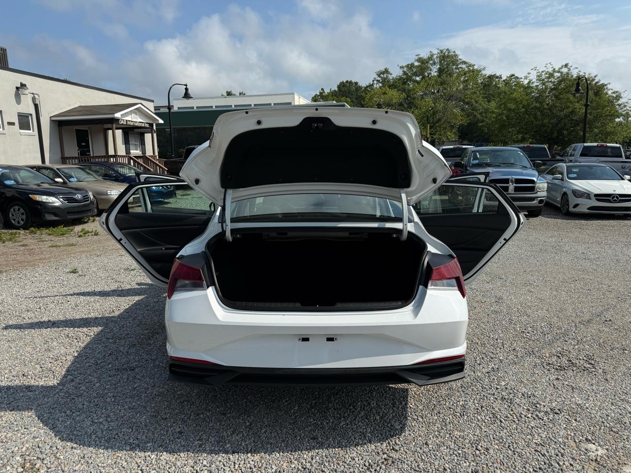 Hyundai Elantra SEL IVT 2021