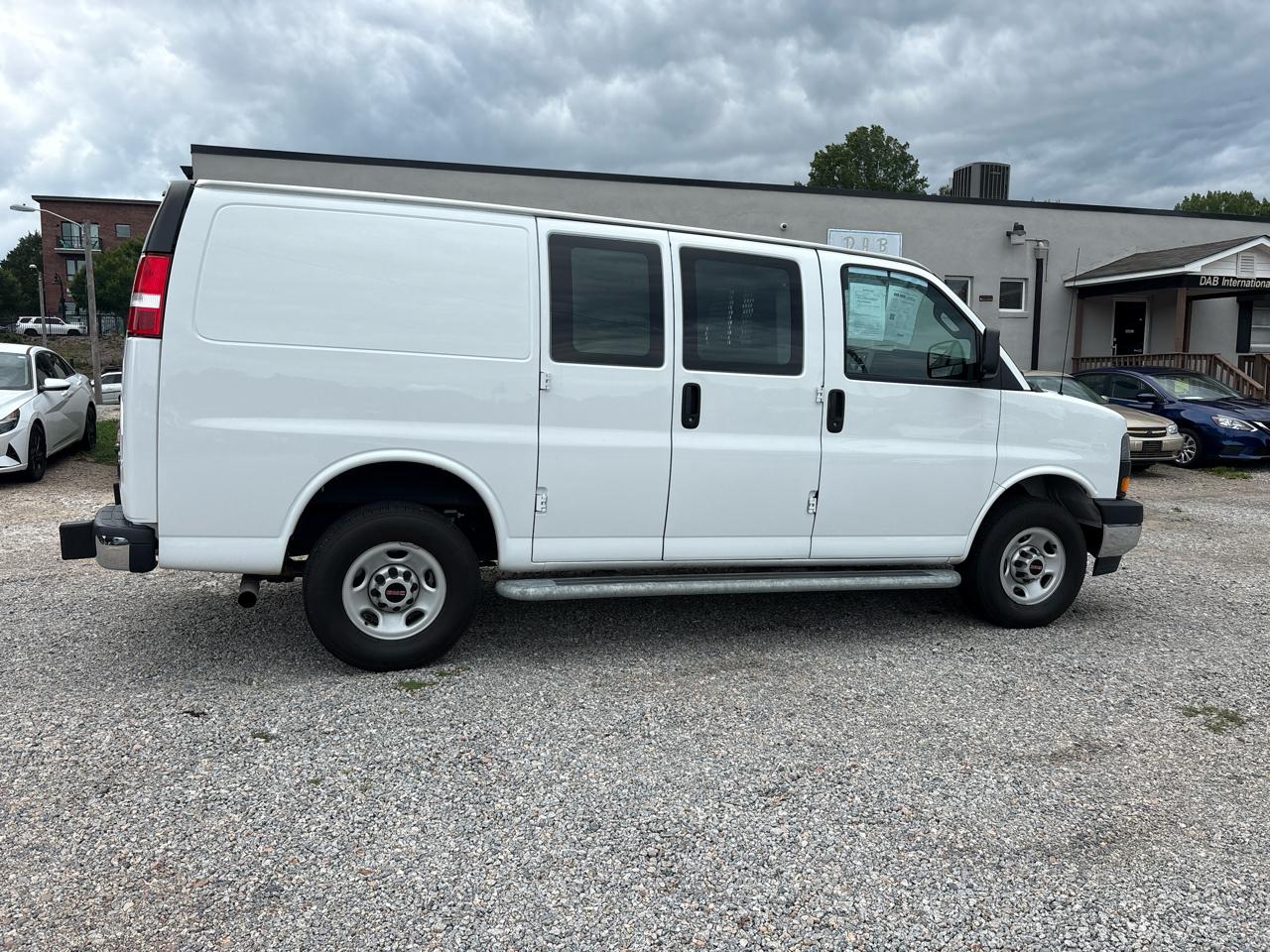 GMC Savana Cargo Van RWD 2500 135" 2024