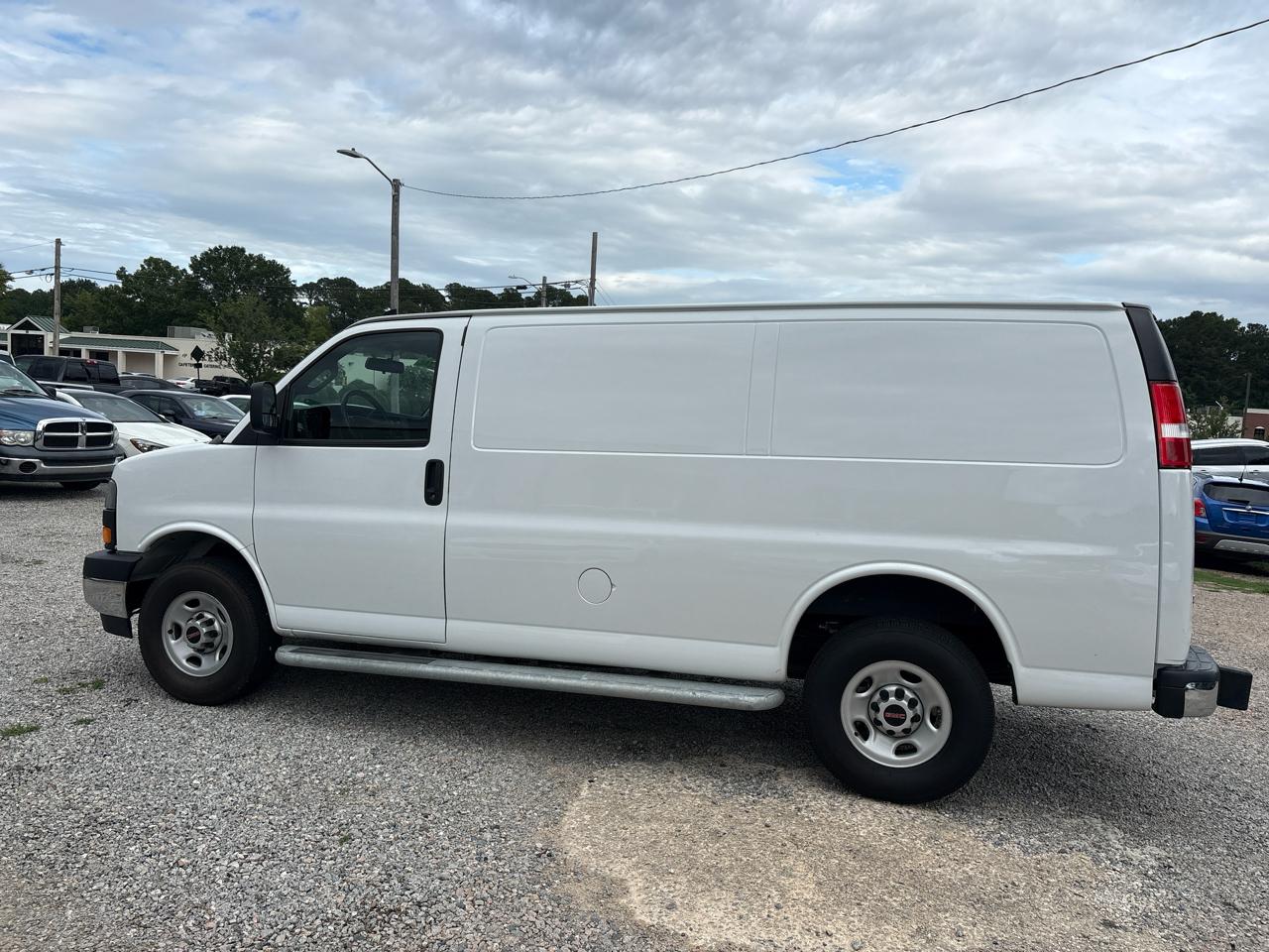 GMC Savana Cargo Van RWD 2500 135" 2024