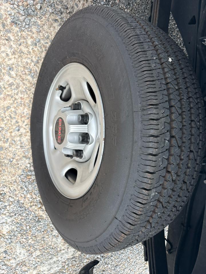 GMC Savana Cargo Van RWD 2500 135" 2024