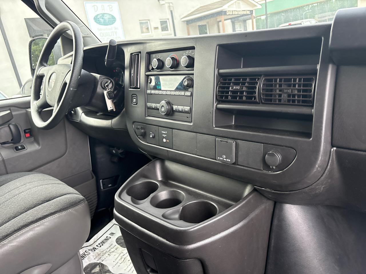 GMC Savana Cargo Van RWD 2500 135" 2024