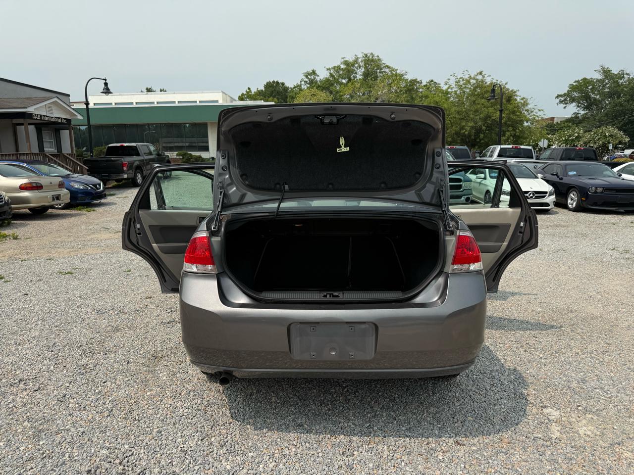 Ford Focus 4dr Sdn SE 2011
