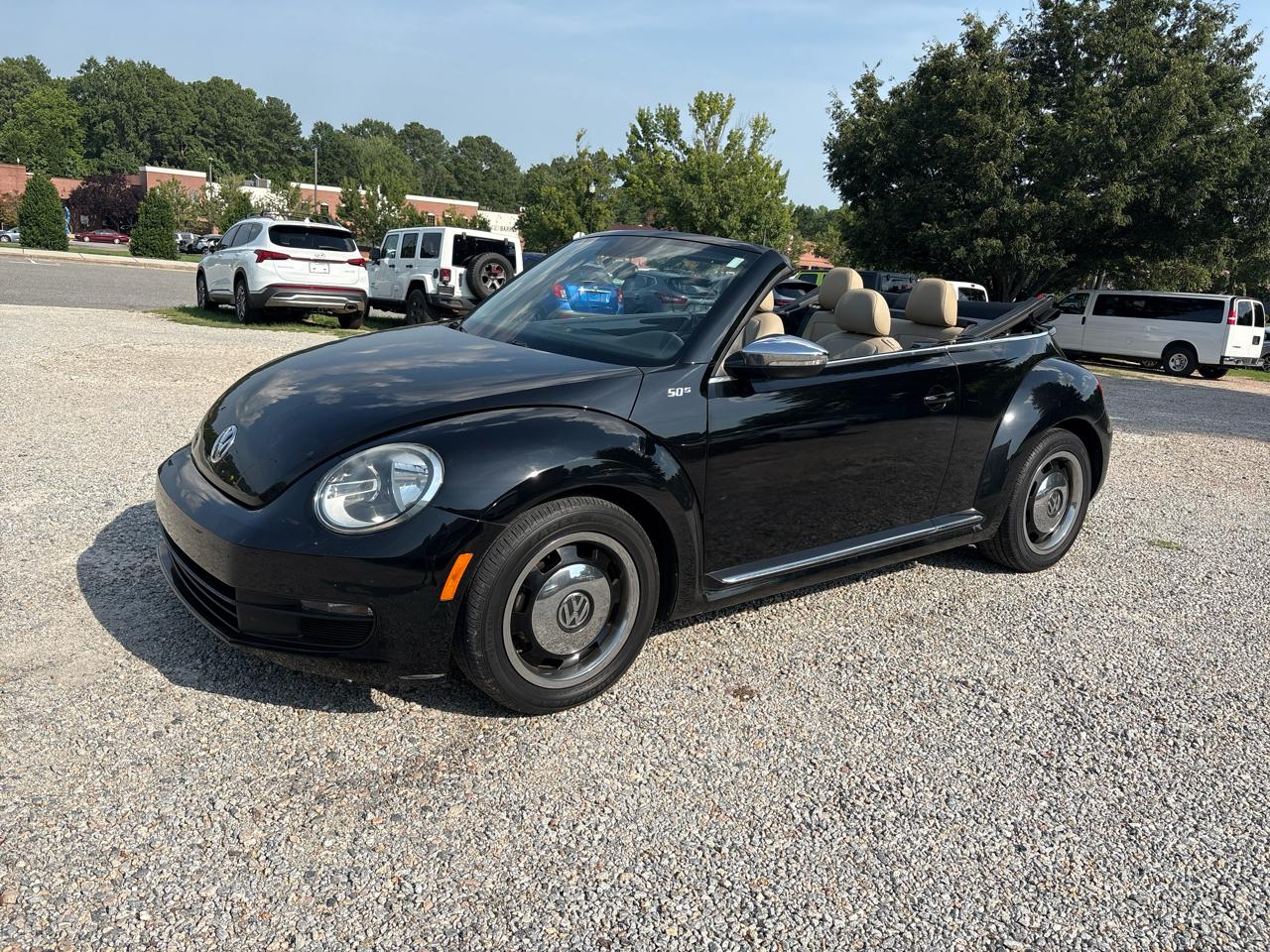 Volkswagen Beetle Convertible 2dr Auto 2.5L PZEV 2013