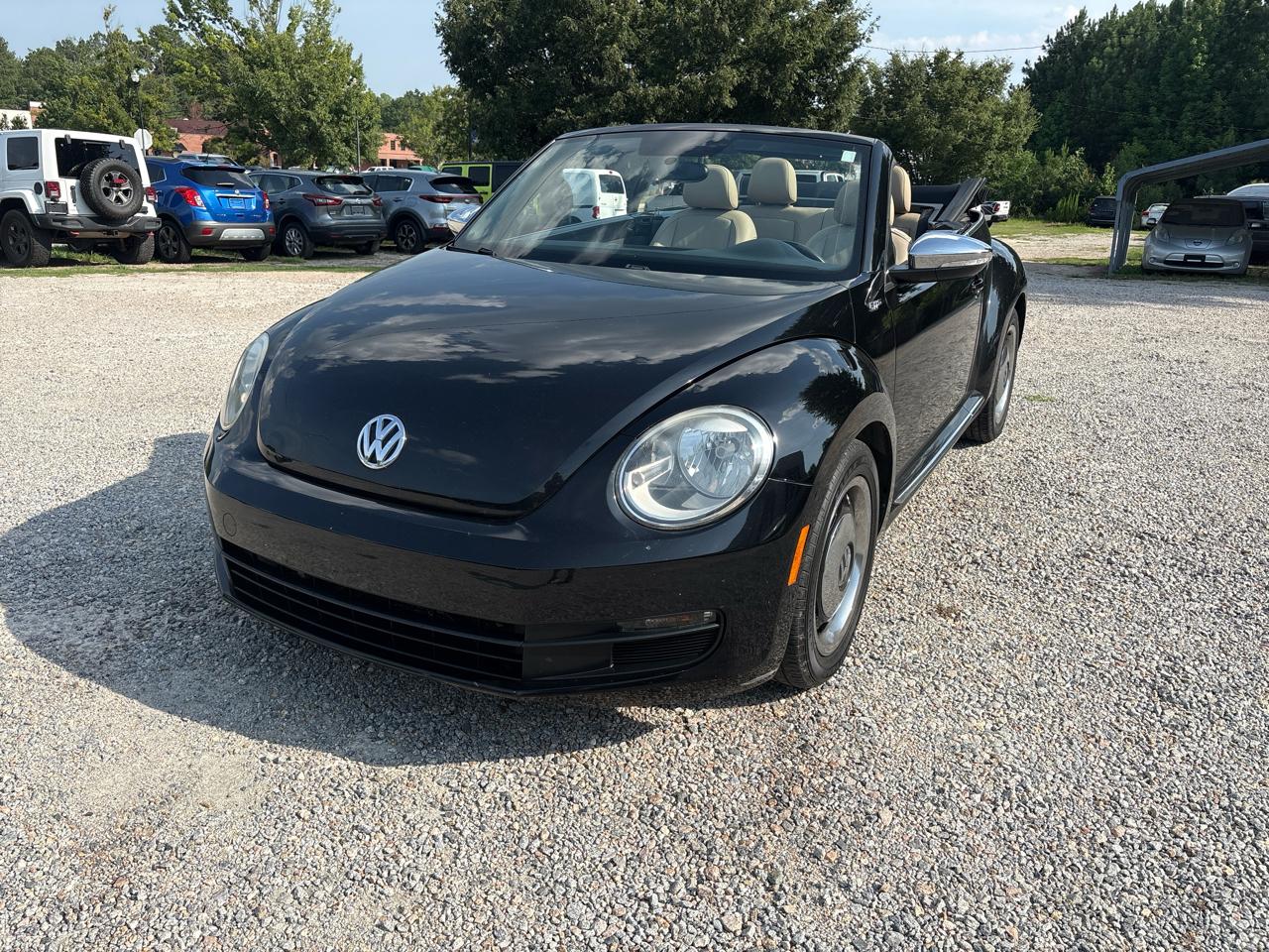 Volkswagen Beetle Convertible 2dr Auto 2.5L PZEV 2013