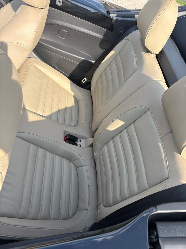Volkswagen Beetle Convertible 2dr Auto 2.5L PZEV 2013