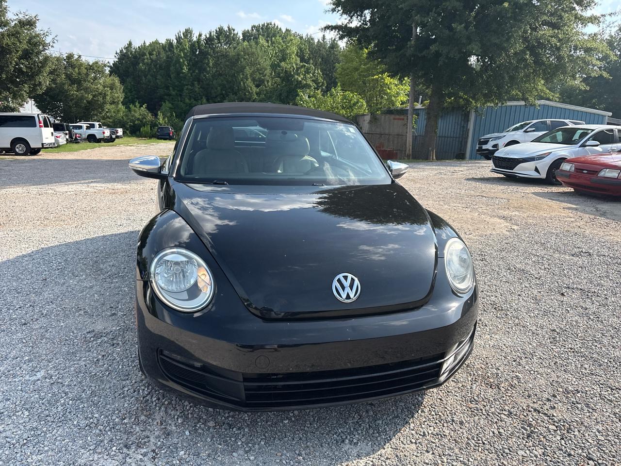 Volkswagen Beetle Convertible 2dr Auto 2.5L PZEV 2013