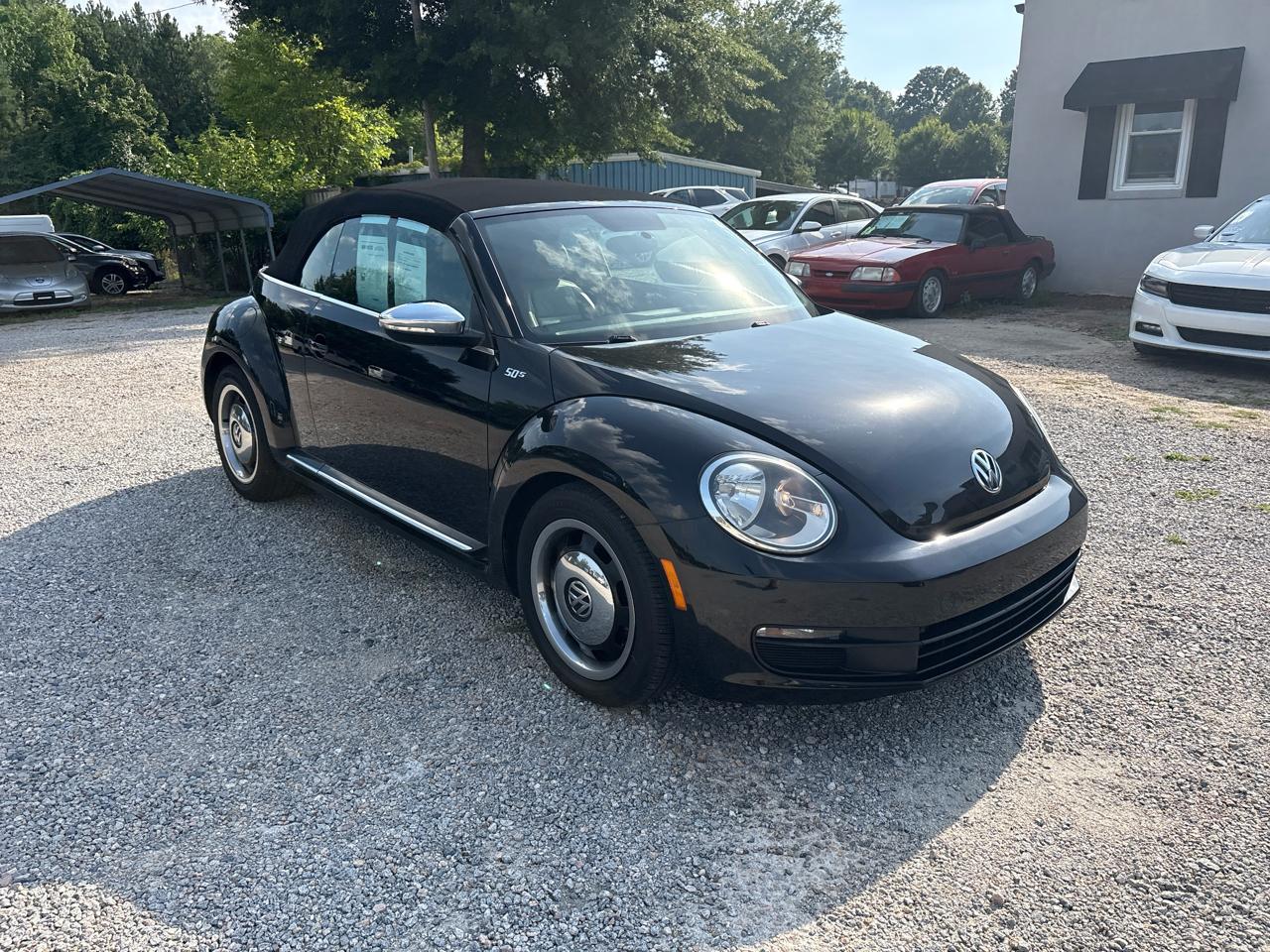 Volkswagen Beetle Convertible 2dr Auto 2.5L PZEV 2013