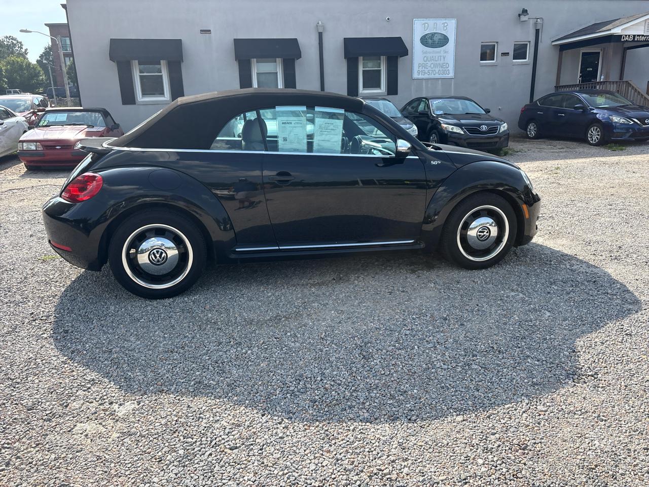 Volkswagen Beetle Convertible 2dr Auto 2.5L PZEV 2013