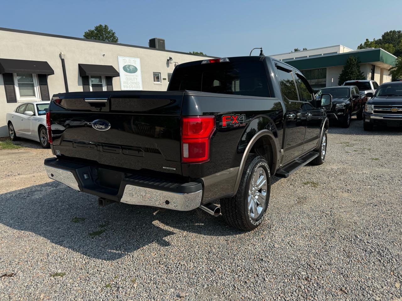 Ford F-150 4WD SuperCrew 145" Lariat 2020