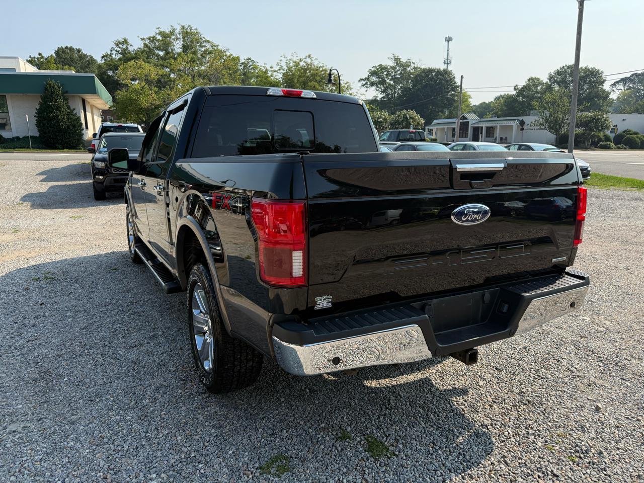 Ford F-150 4WD SuperCrew 145" Lariat 2020