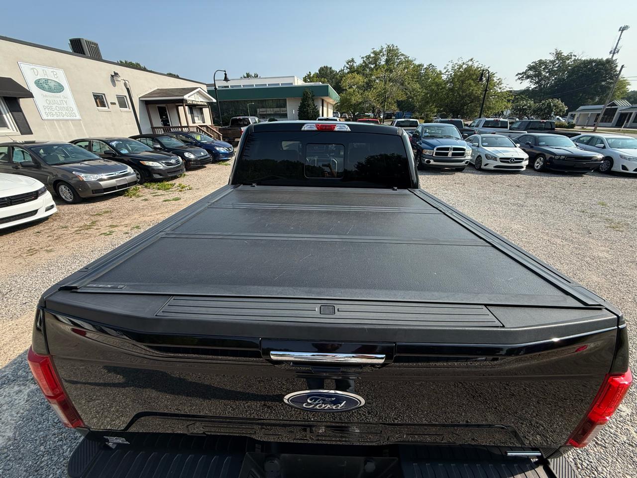 Ford F-150 4WD SuperCrew 145" Lariat 2020