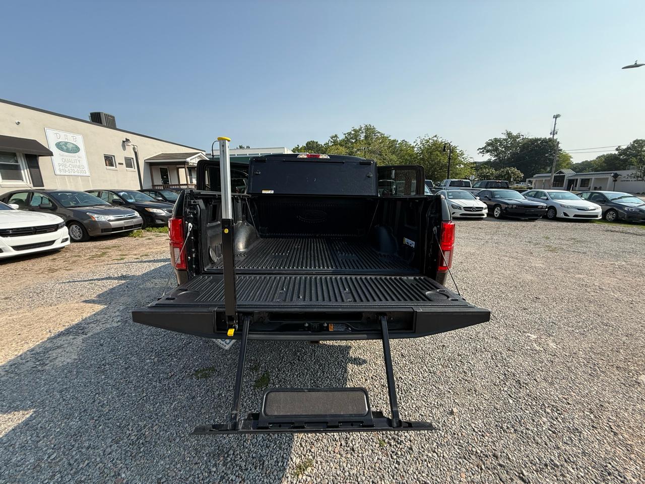 Ford F-150 4WD SuperCrew 145" Lariat 2020