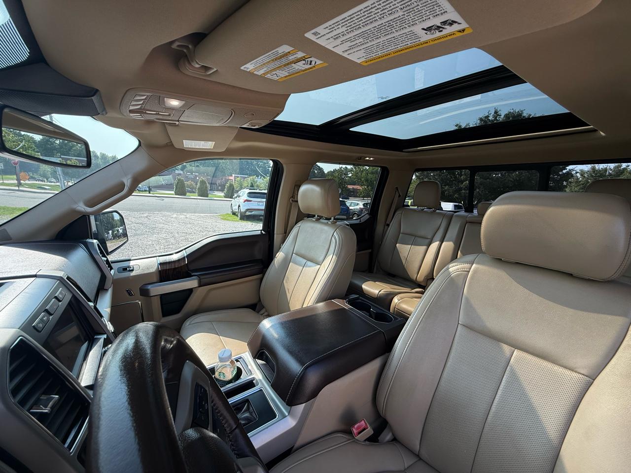 Ford F-150 4WD SuperCrew 145" Lariat 2020