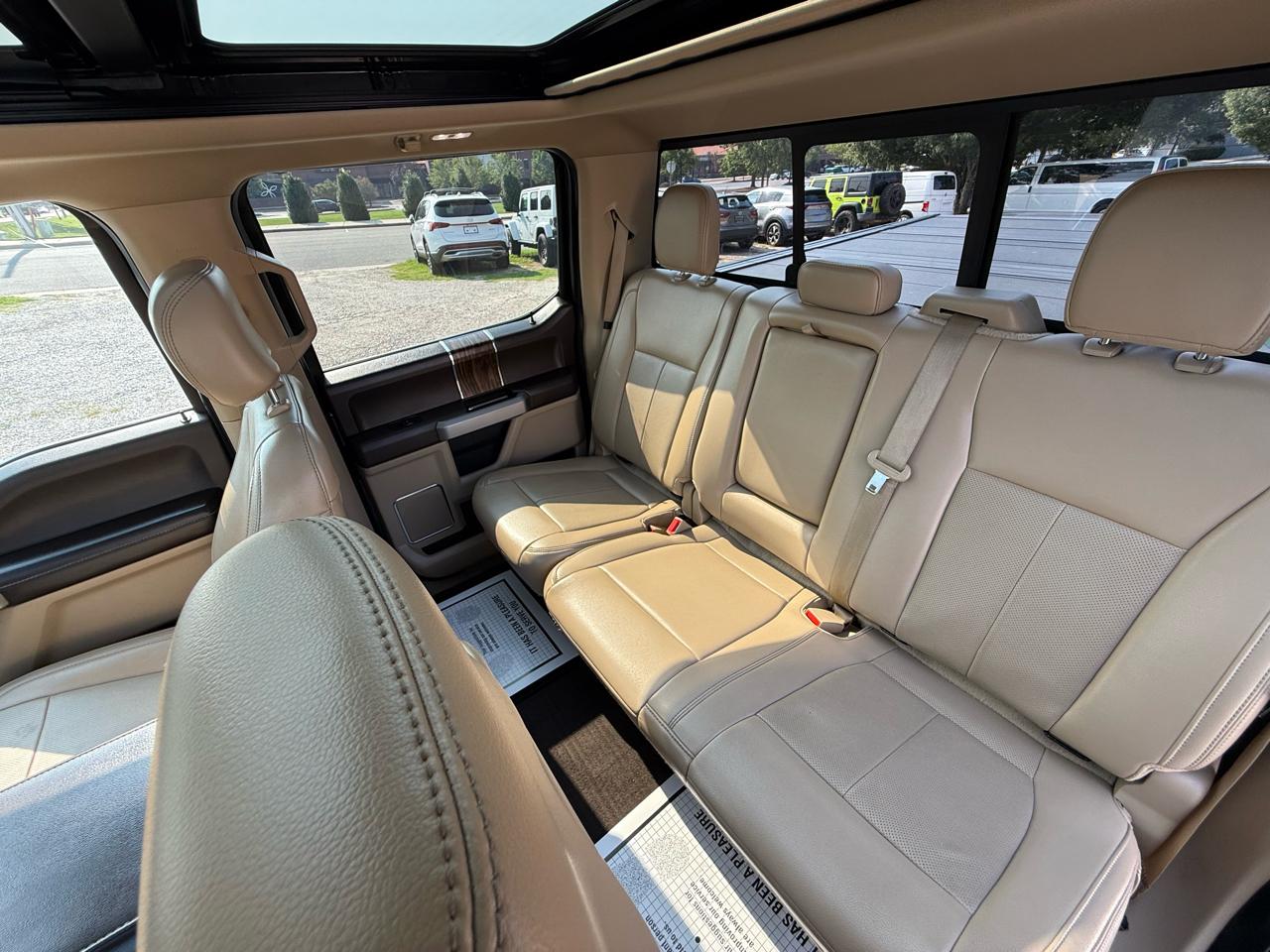 Ford F-150 4WD SuperCrew 145" Lariat 2020