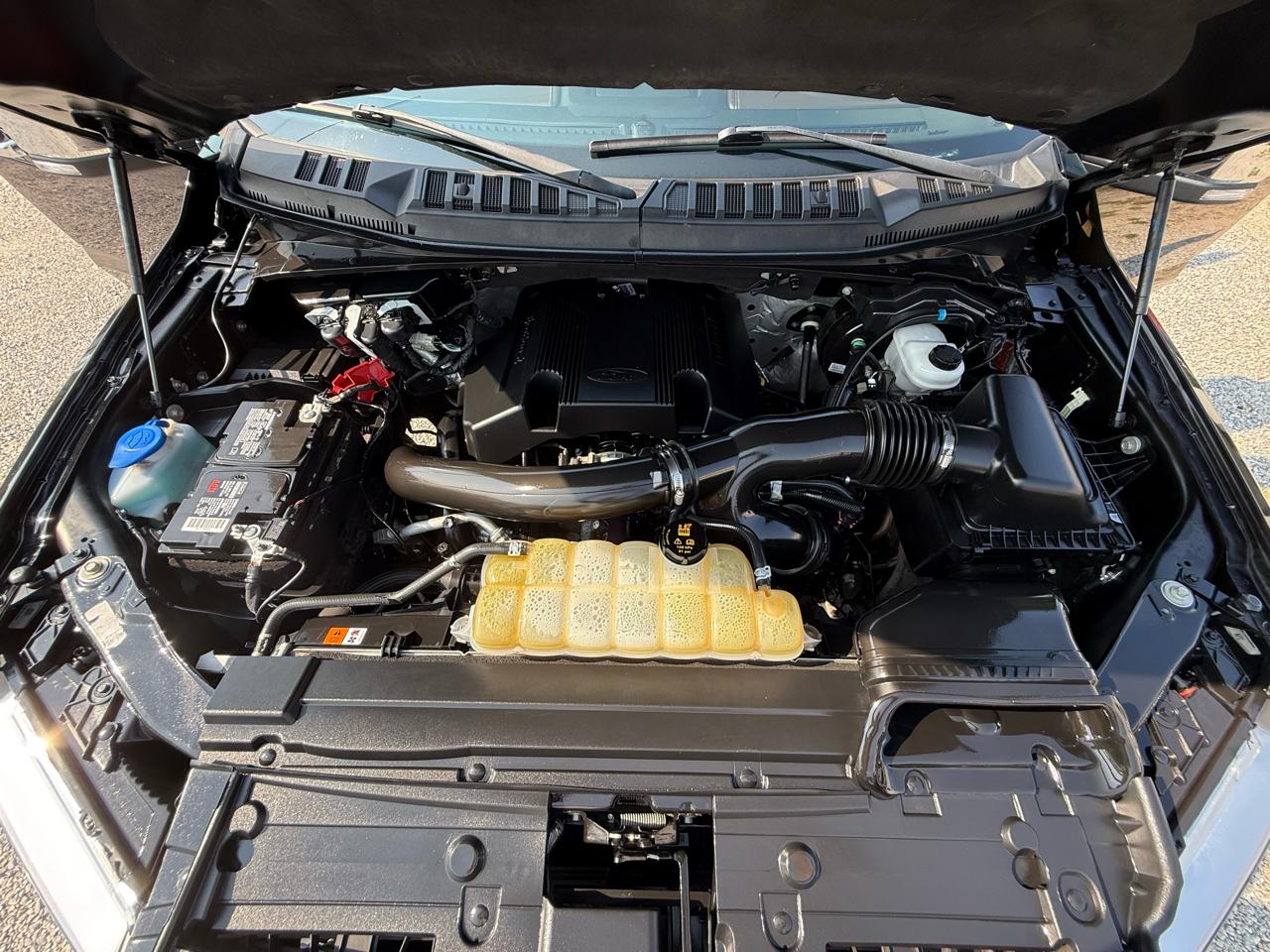 Ford F-150 4WD SuperCrew 145" Lariat 2020