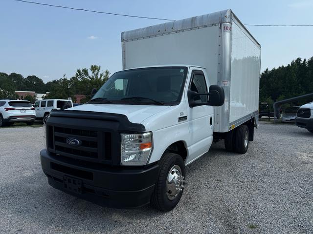 White 2024 Ford E-Series Chassis Pickup Truck Rear-Wheel Drive Automatic