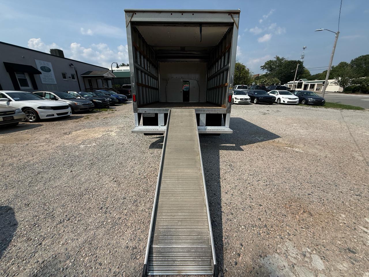 Ford E-Series Cutaway E-350 SRW 138" WB 2024