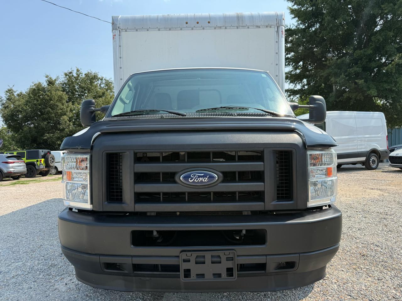 Ford E-Series Cutaway E-350 SRW 138" WB 2024