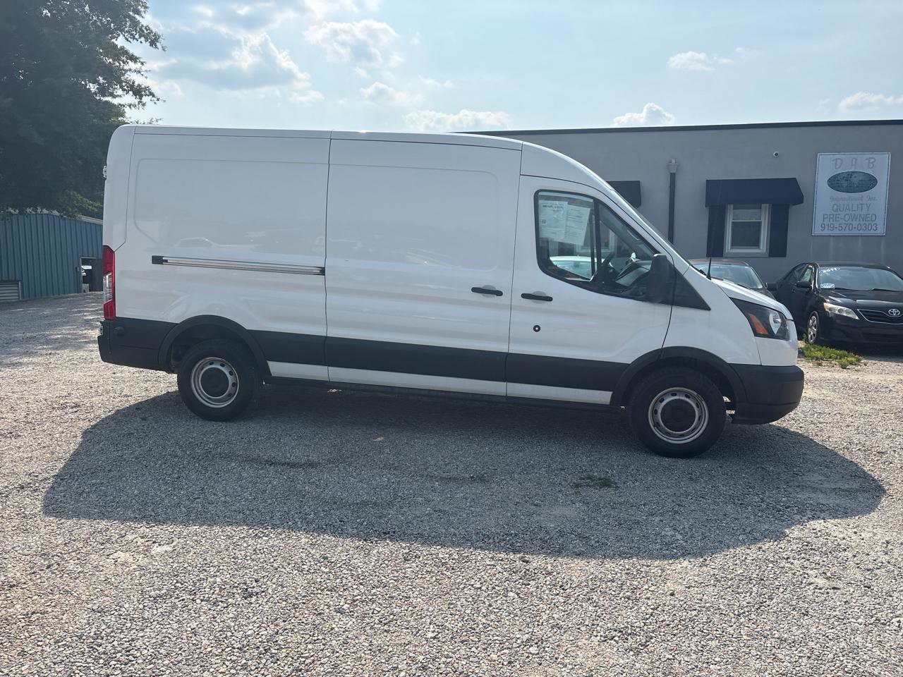 Ford Transit Van T-250 148" Med Rf 9000 GVWR Sliding RH Dr 2019