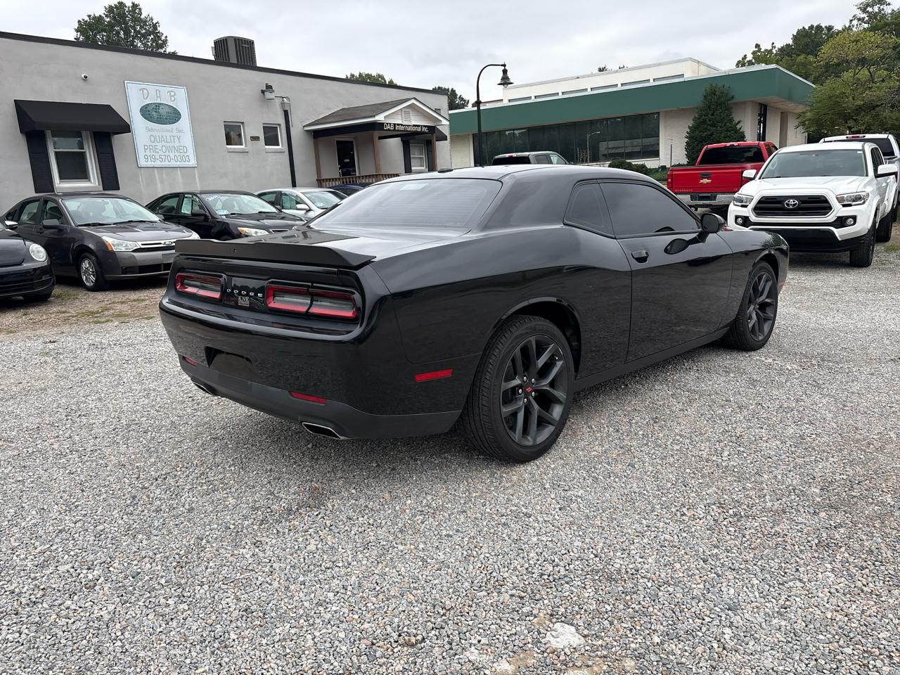 Dodge Challenger SXT RWD 2019