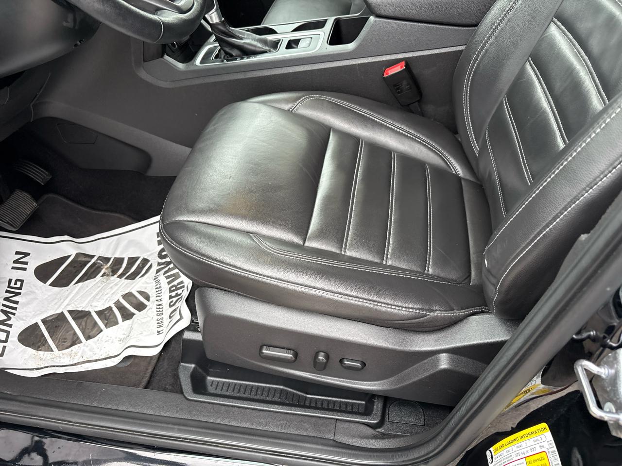 Ford Escape Titanium FWD 2017