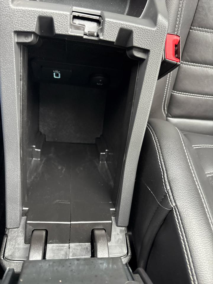 Ford Escape Titanium FWD 2017