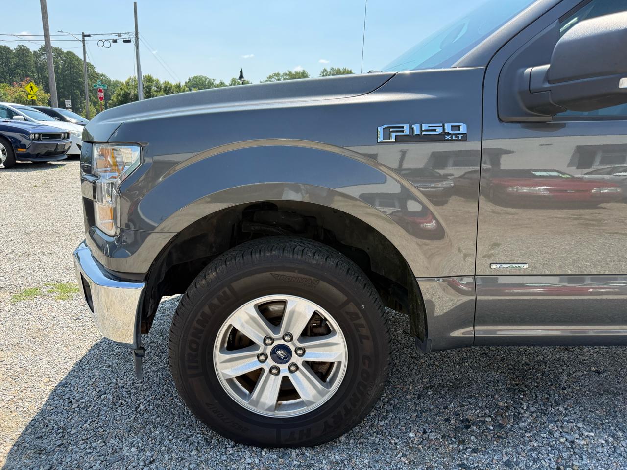 Ford F-150 4WD SuperCrew 139" XLT 2017