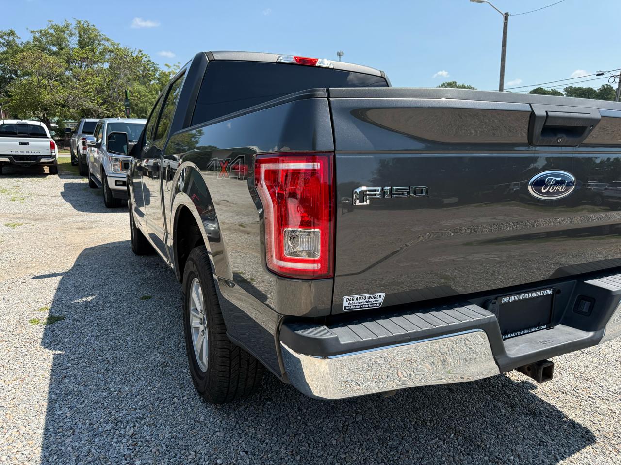 Ford F-150 4WD SuperCrew 139" XLT 2017