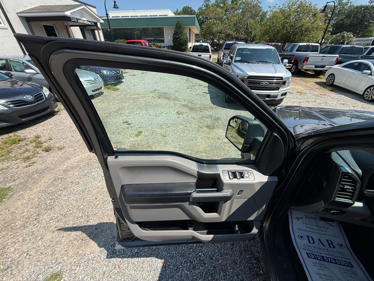 Ford F-150 4WD SuperCrew 139" XLT 2017