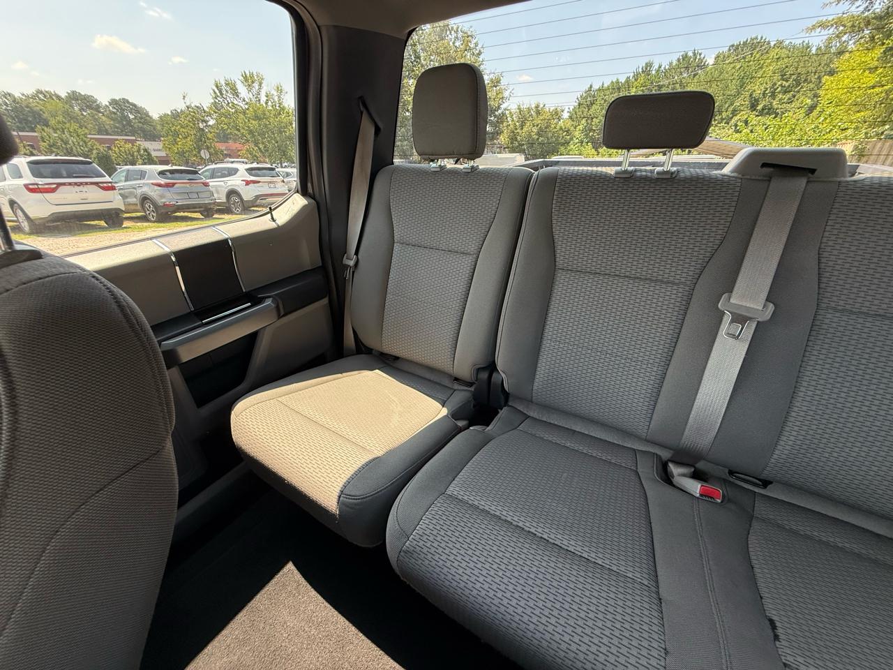 Ford F-150 4WD SuperCrew 139" XLT 2017