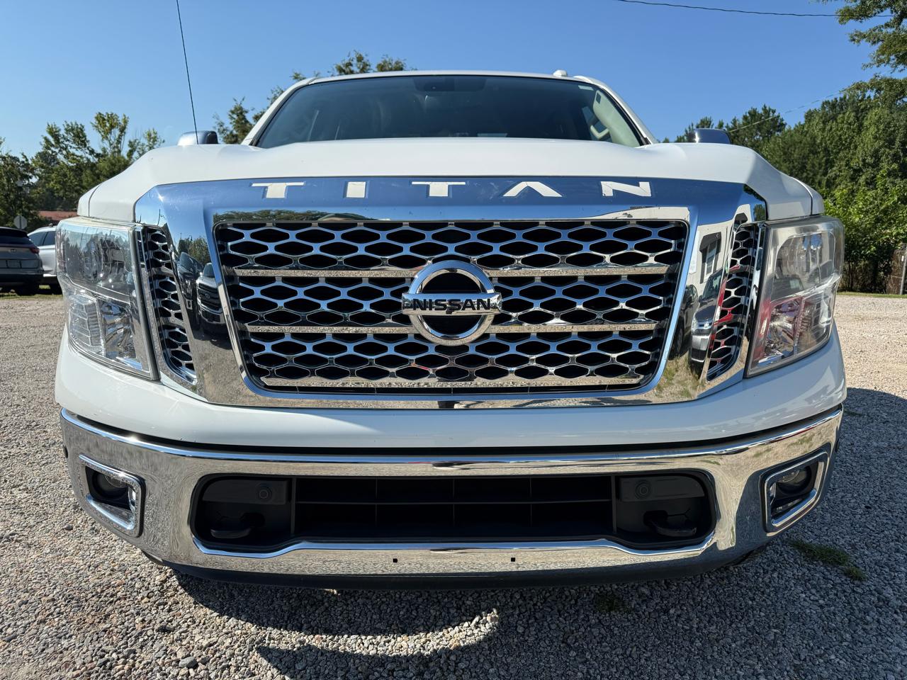 Nissan Titan 4x4 Crew Cab SV 2017