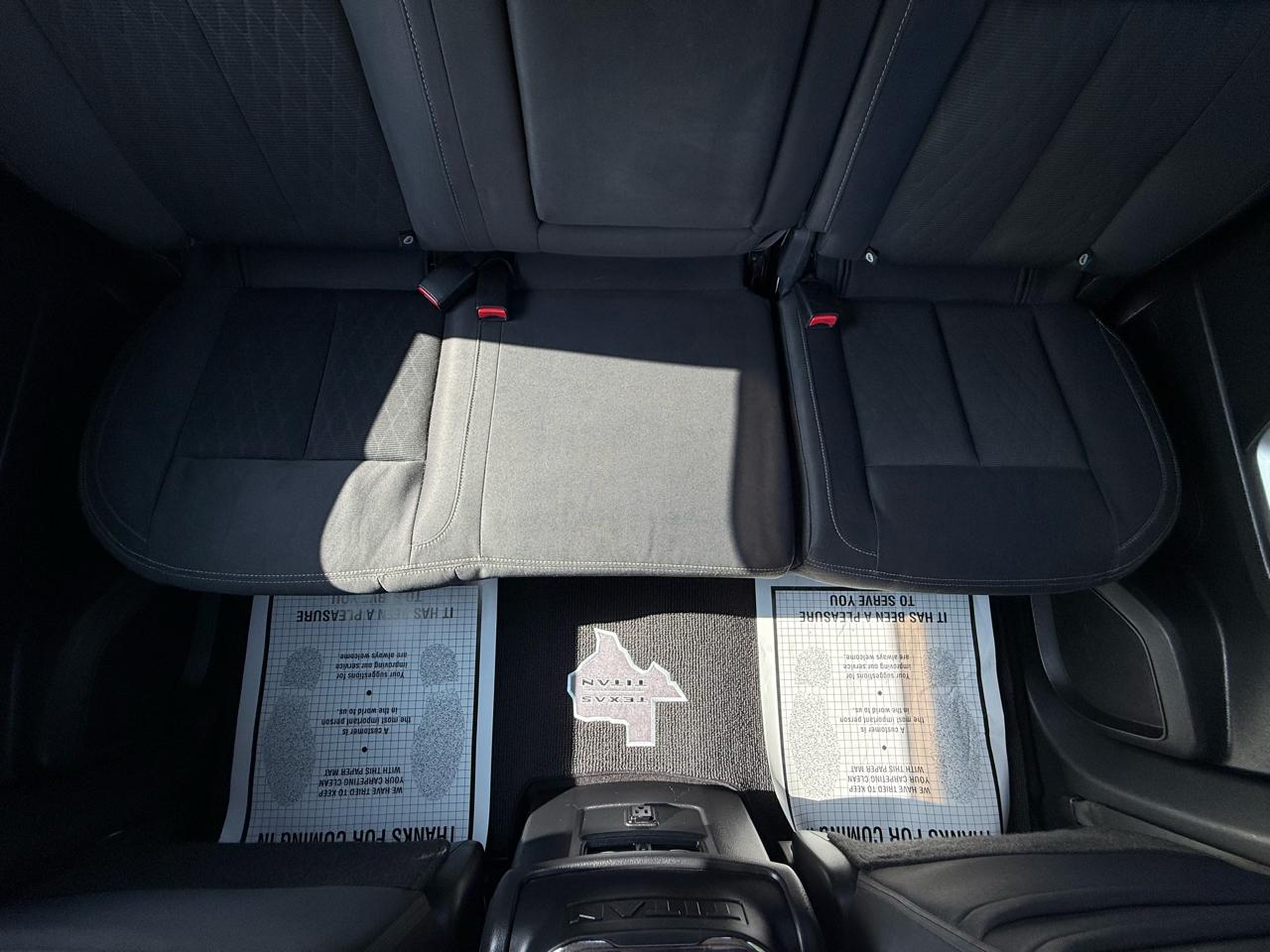 Nissan Titan 4x4 Crew Cab SV 2017