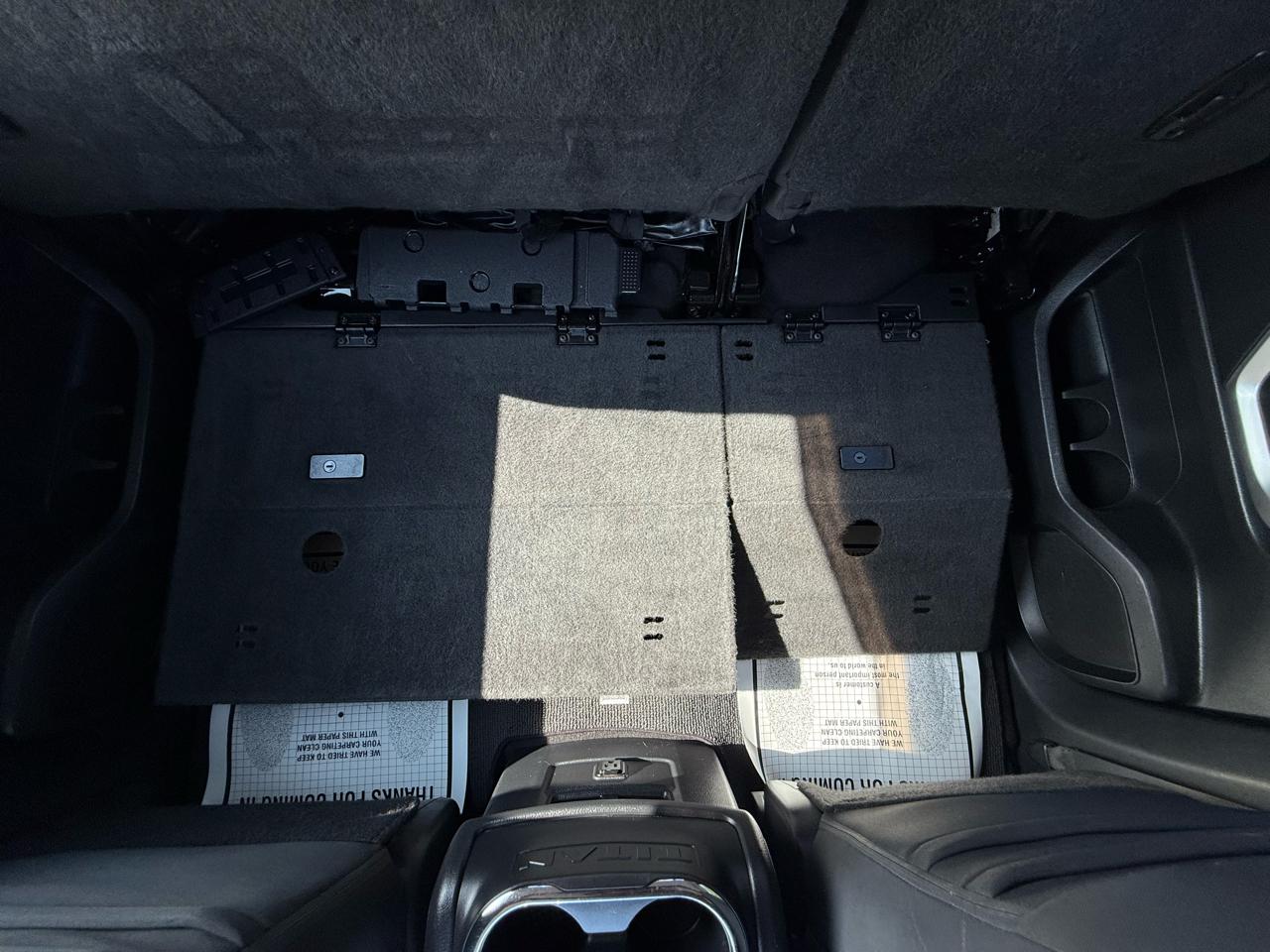 Nissan Titan 4x4 Crew Cab SV 2017