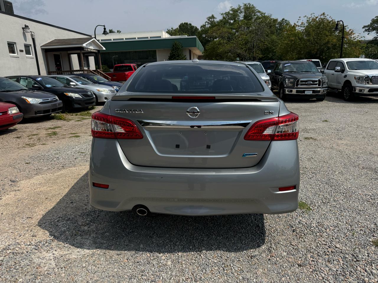 Nissan Sentra 4dr Sdn I4 CVT SR 2014