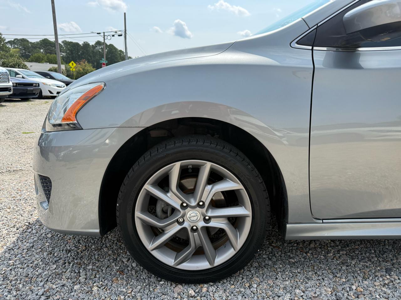 Nissan Sentra 4dr Sdn I4 CVT SR 2014