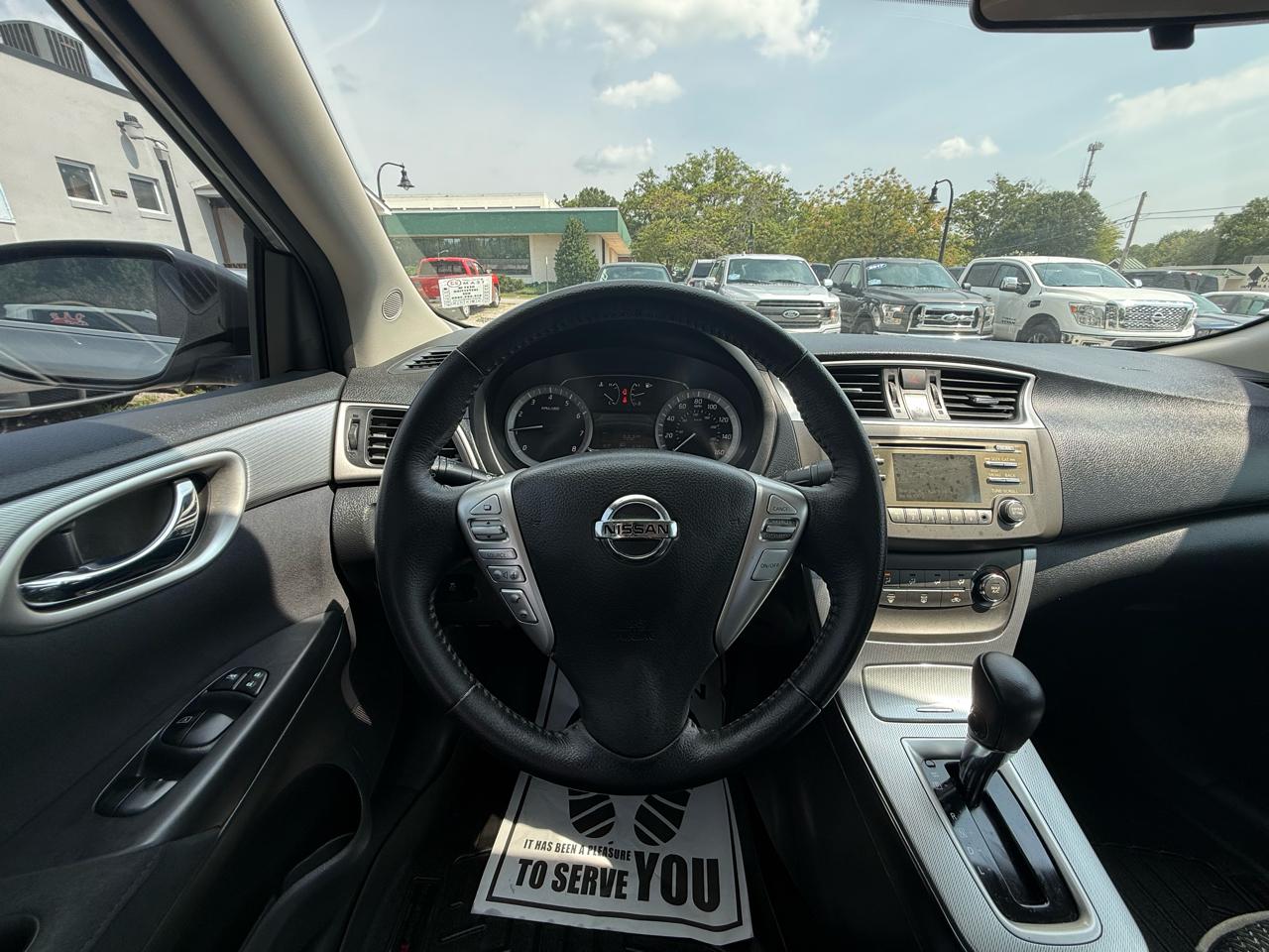 Nissan Sentra 4dr Sdn I4 CVT SR 2014
