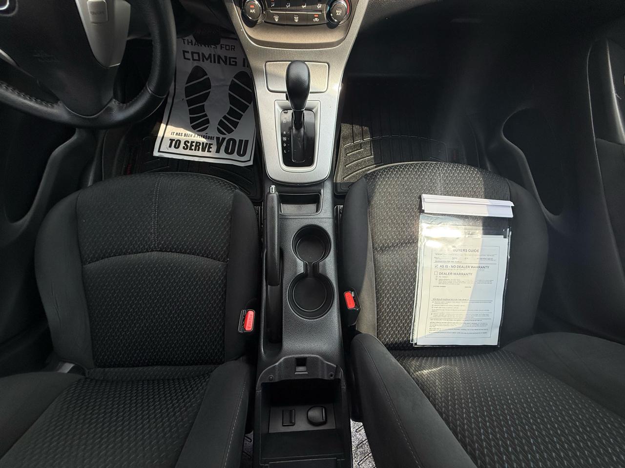 Nissan Sentra 4dr Sdn I4 CVT SR 2014