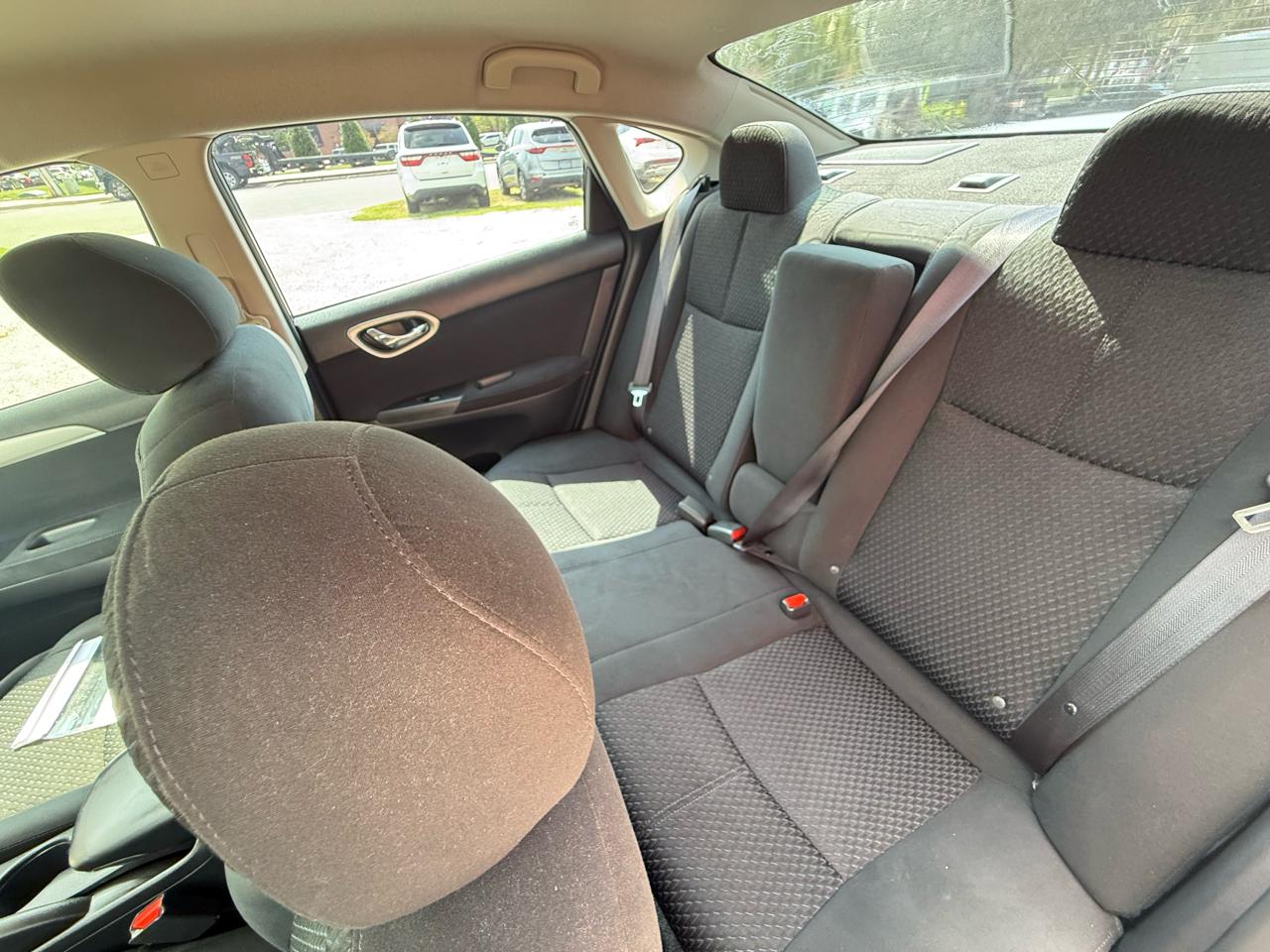 Nissan Sentra 4dr Sdn I4 CVT SR 2014
