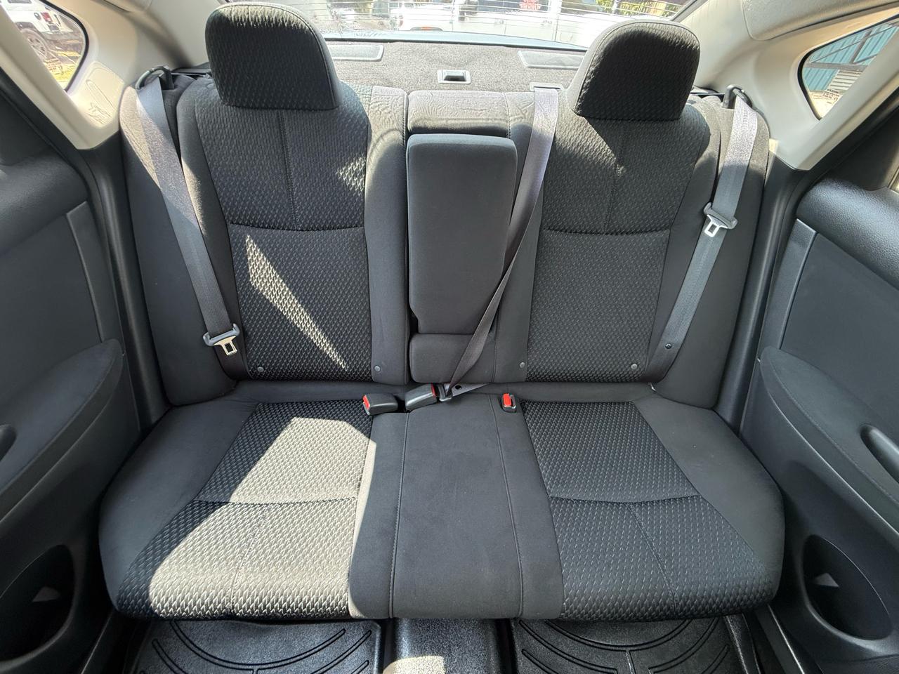 Nissan Sentra 4dr Sdn I4 CVT SR 2014