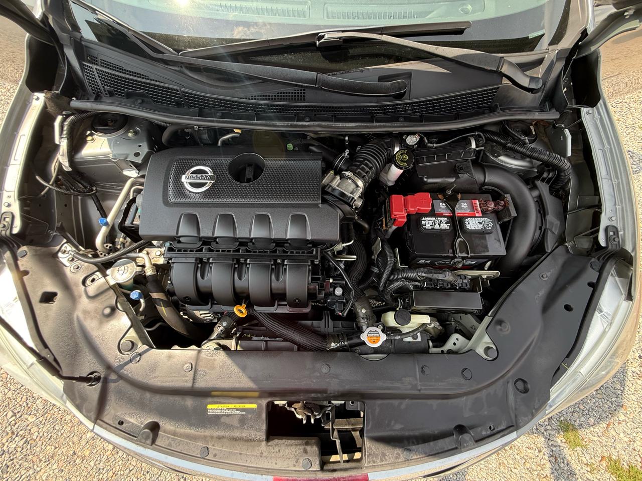 Nissan Sentra 4dr Sdn I4 CVT SR 2014